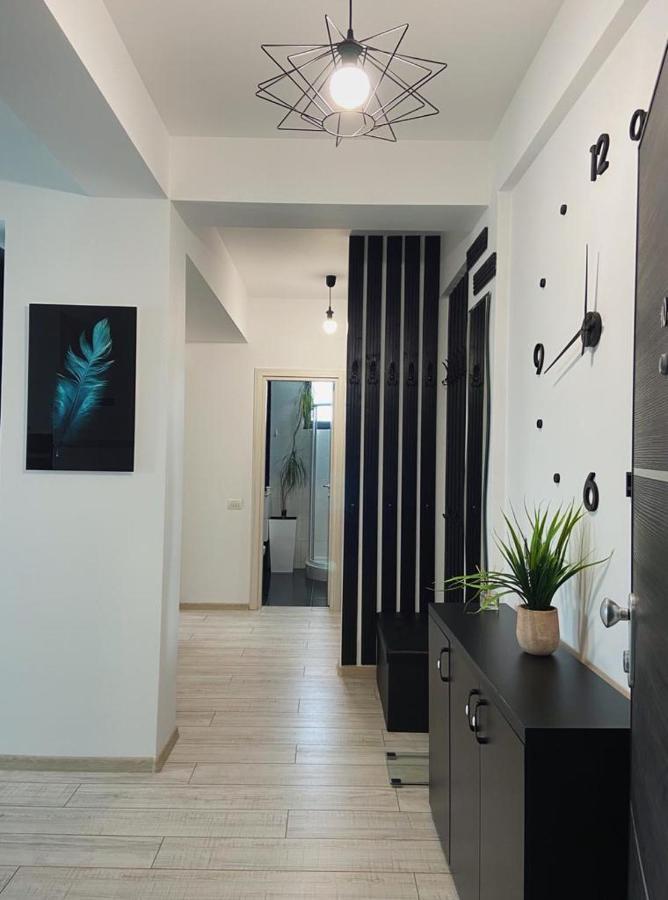 Peacock Apartament- Stefan Building Apartment Năvodari Exterior foto